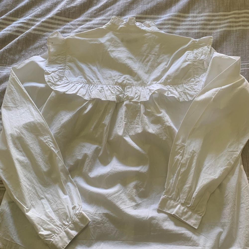 Gap Button Down Blouse, Never Worn. 100% Cotton. - image 5